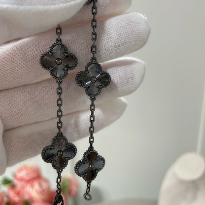 [Olivia JW]CLOVER 5 MOTIF BLACK BRACELET