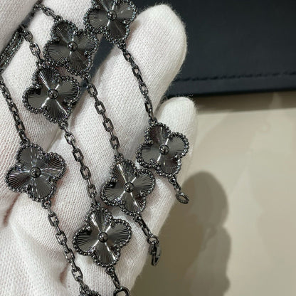 [Olivia JW]CLOVER 5 MOTIF BLACK BRACELET