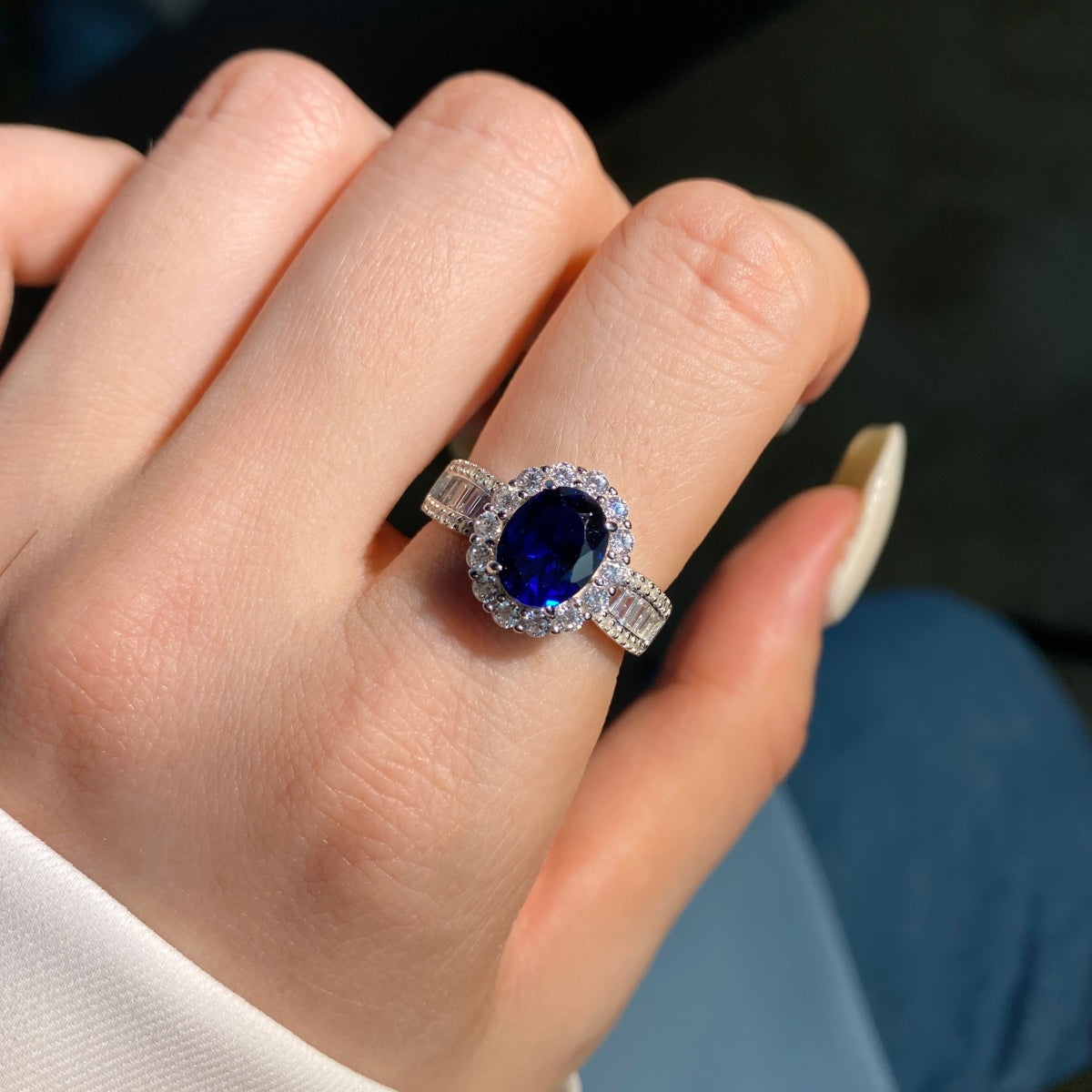 [Olivia Jewelry]1.5 Carat Dazzling Charming Oval Cut Banquet Ring