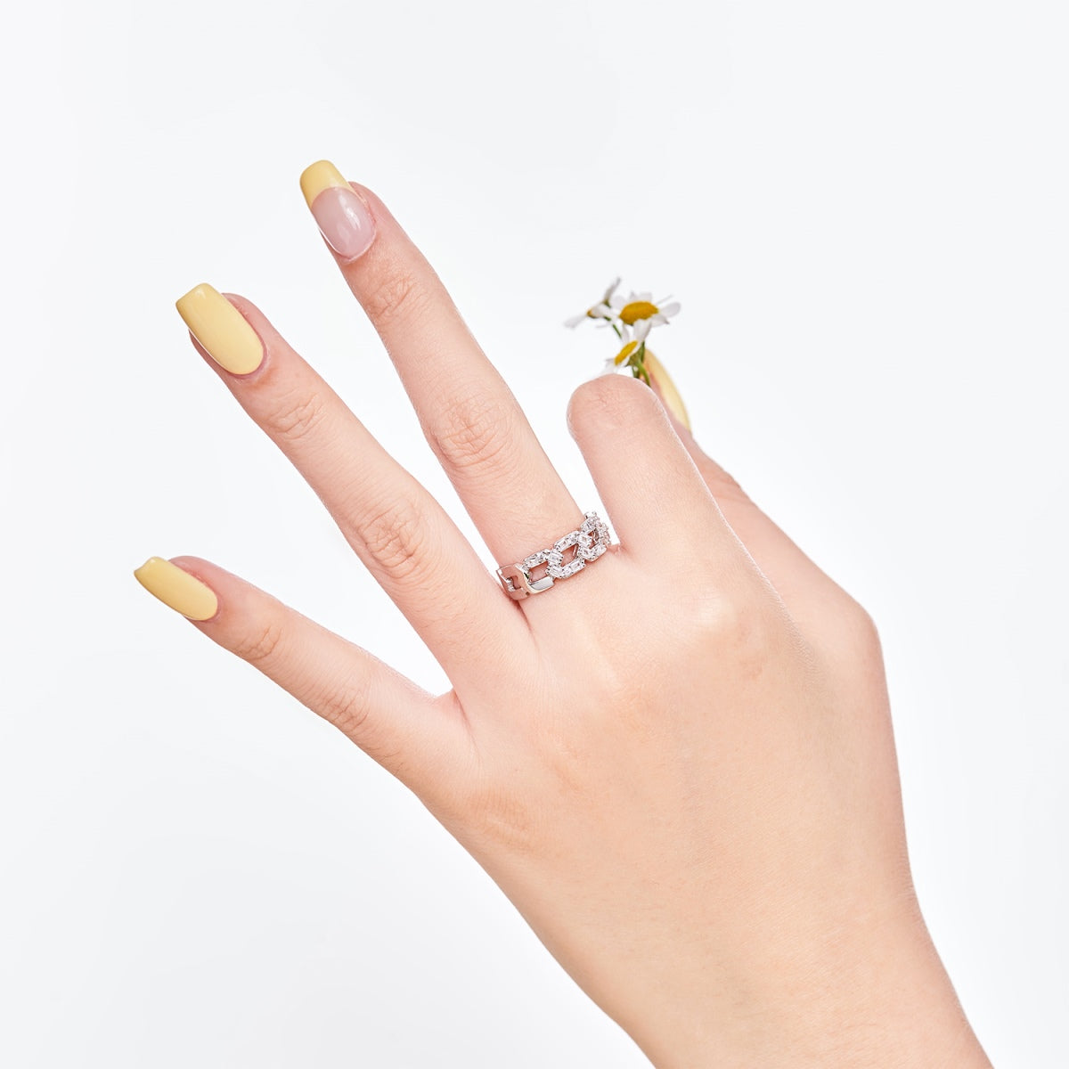 [Elitejewels]輝く鮮やかなエメラルドカットのデイリーリング