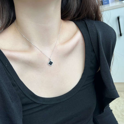 [Olivia Jewelry]Dainty Flower Shape Necklace