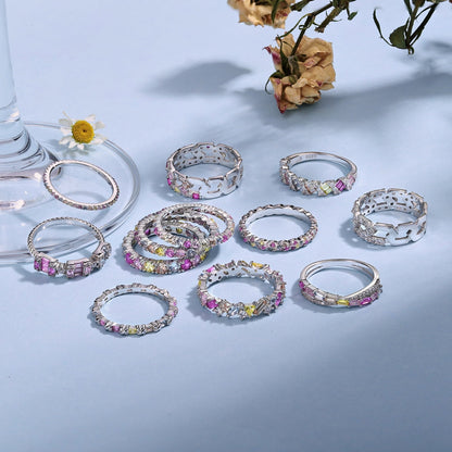 [Elitejewels]輝く鮮やかなエメラルドカットのデイリーリング