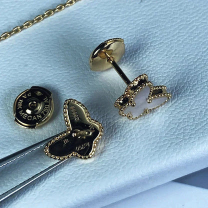 [Olivia Jewelry]SWEET BUTTERFLY MOP EARSTUDS