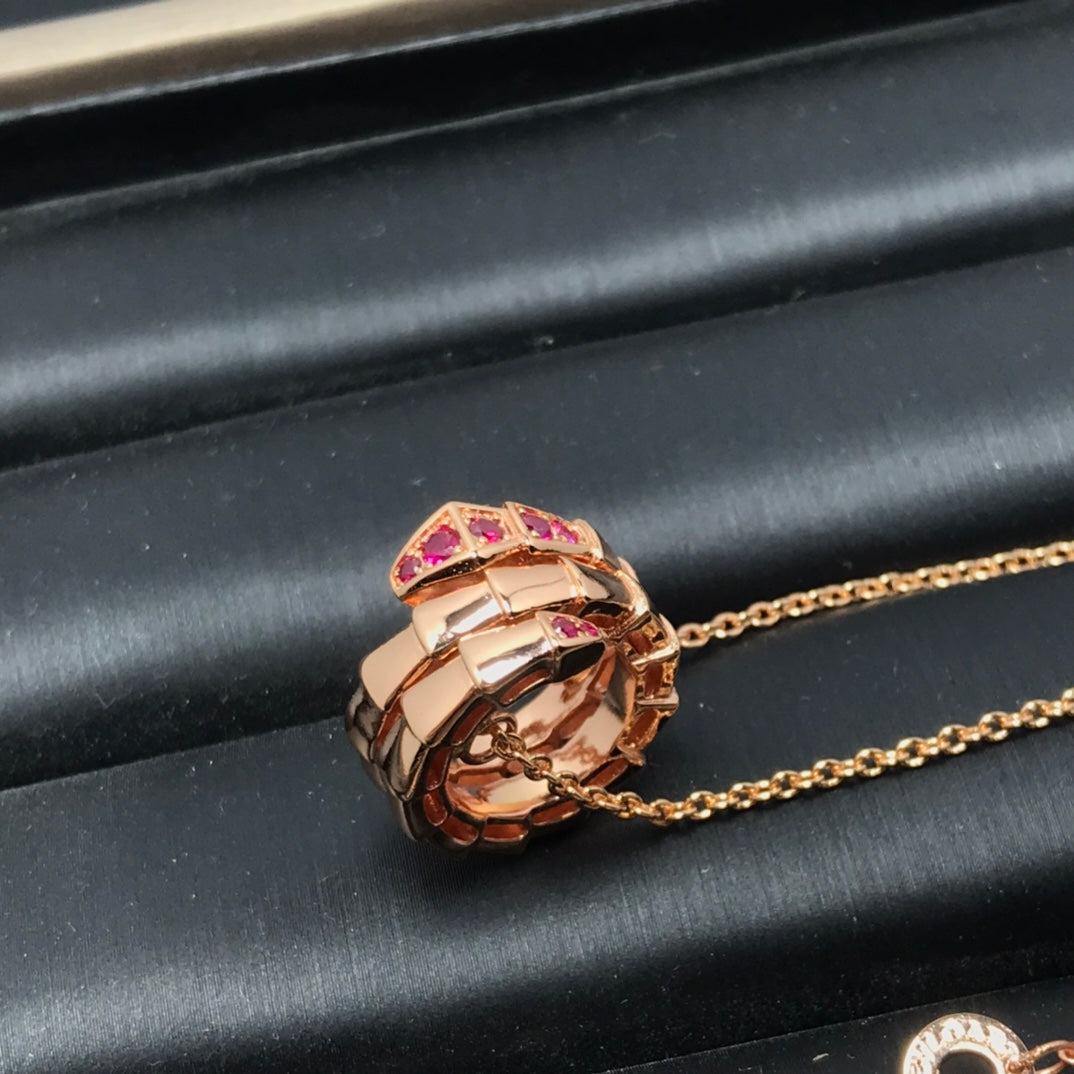 [OLIVIA]SERPENTI PEDANT NECKLACE