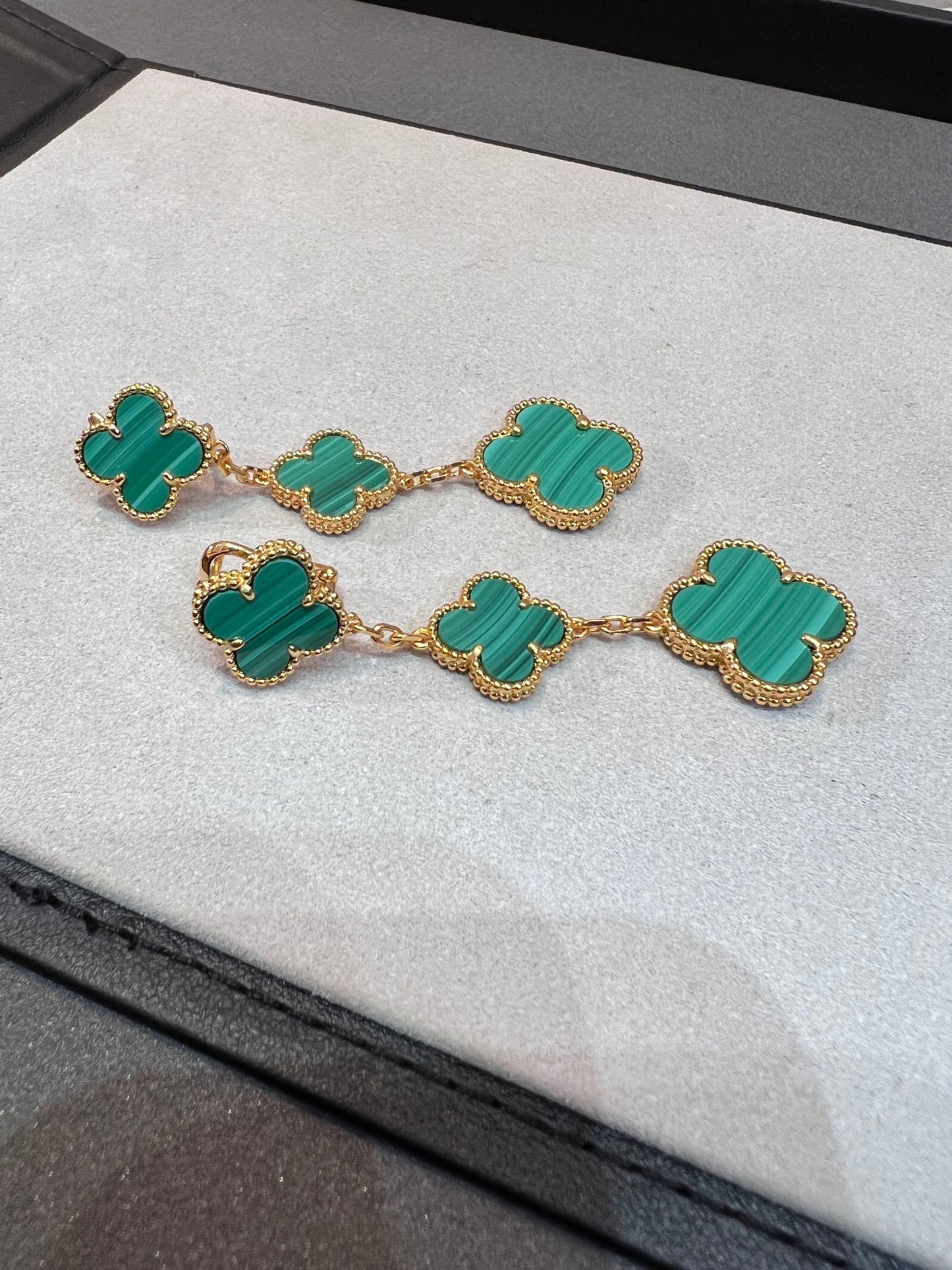 [Olivia Jewelry]CLOVER MALACHITE 3 MOTIFS GOLD