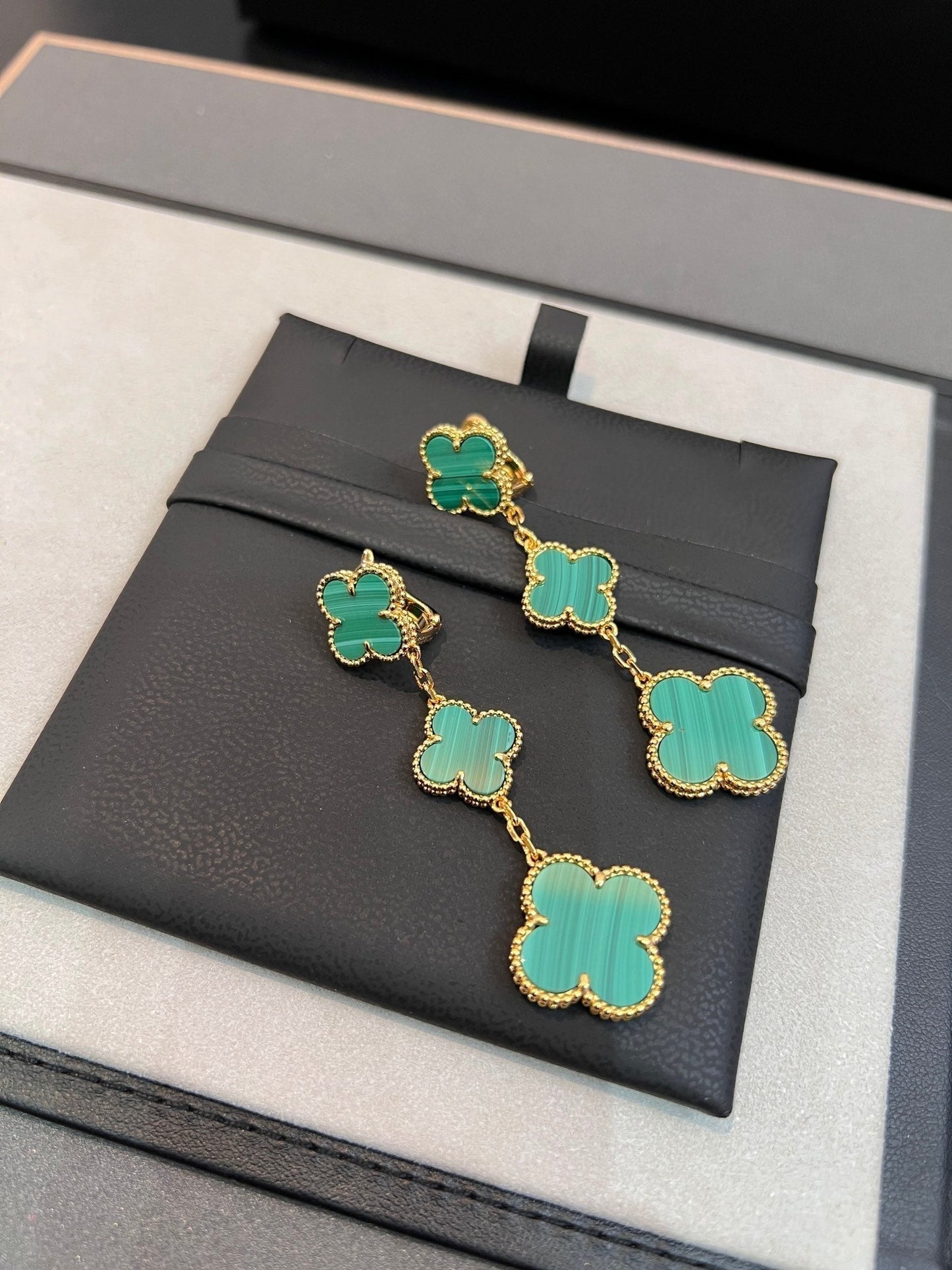 [Olivia Jewelry]CLOVER MALACHITE 3 MOTIFS GOLD