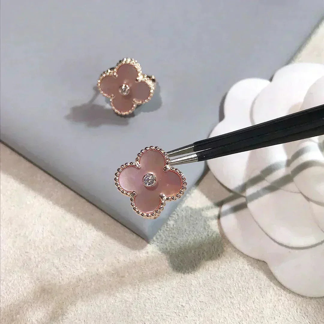 [Olivia Jewelry]CLOVER MEDIUM 1 MOTIFS  PINK MOP DIAMOND EARRINGS