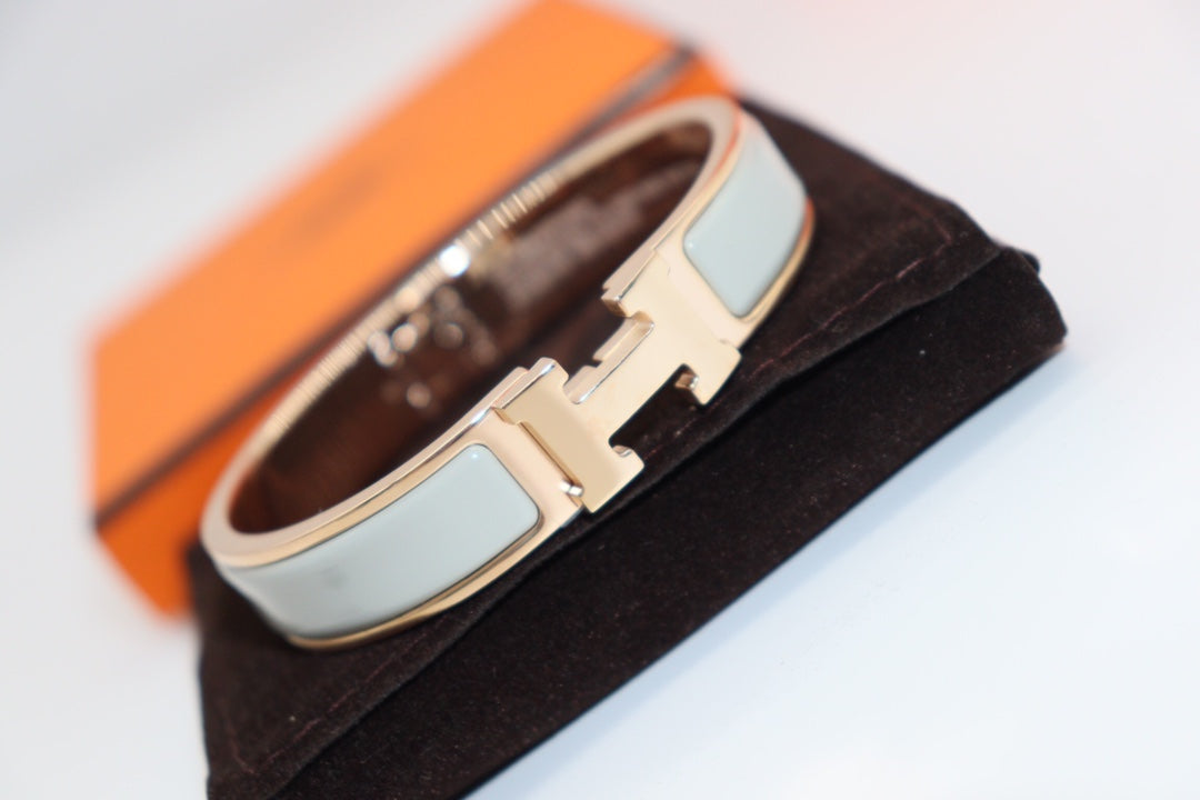 [Olivia Jewelry]H LIGHT BLUE BRACELET