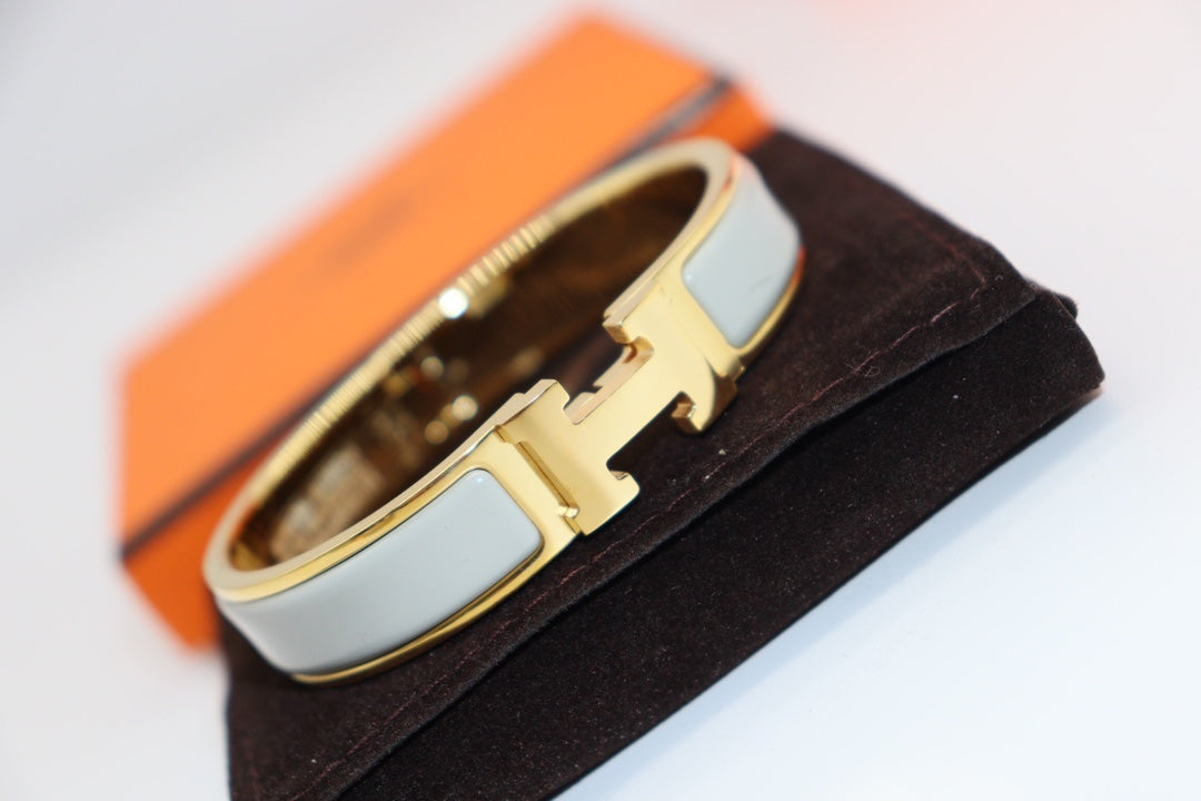 [Olivia Jewelry]H LIGHT BLUE BRACELET