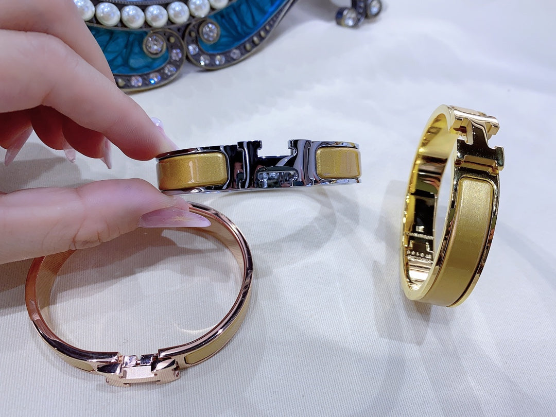 [Elitejewels]H CHAMPAGNER ARMBAND