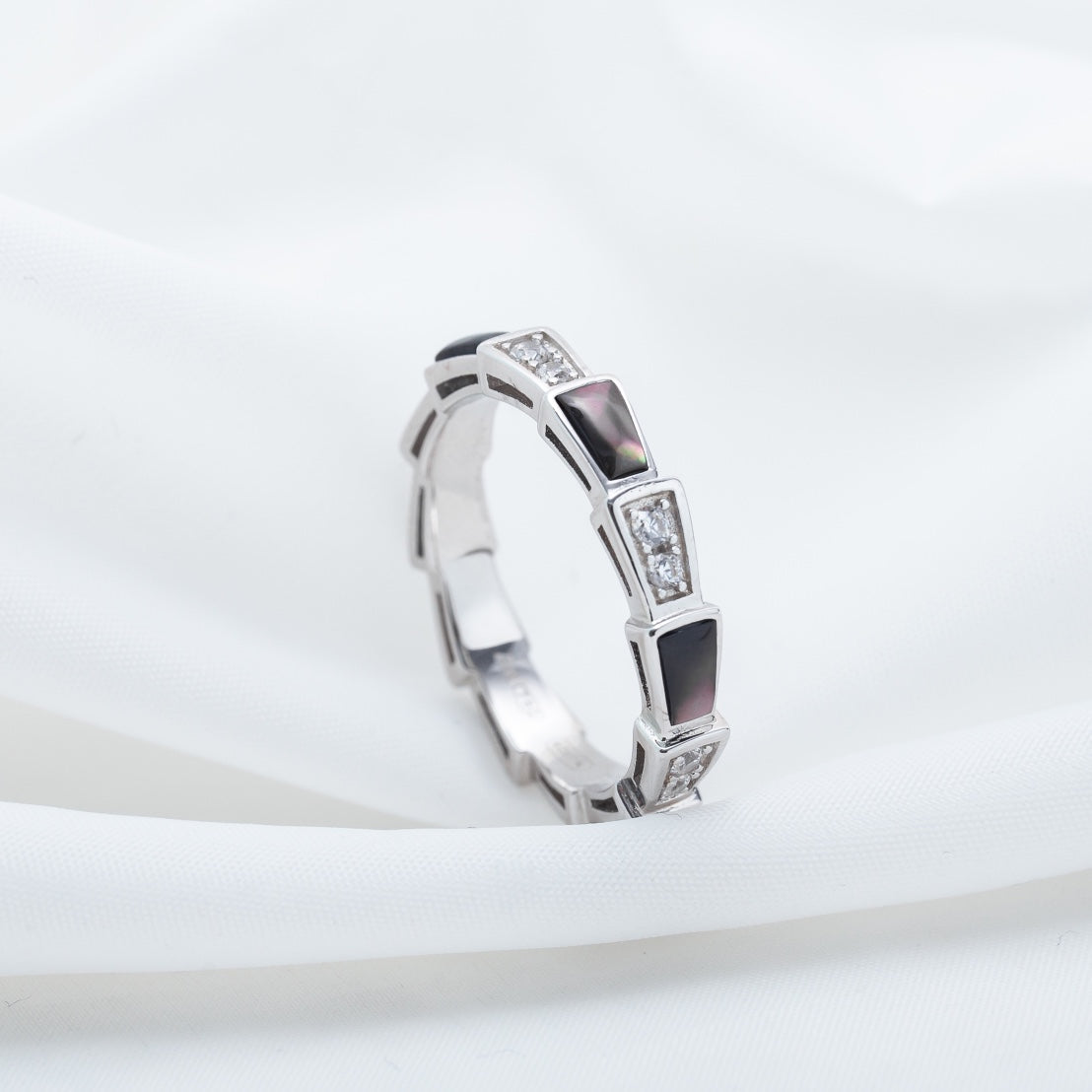 [OLIVIA]SERPENTI RING SILVER  DIAMOND BLACK MOP 3MM