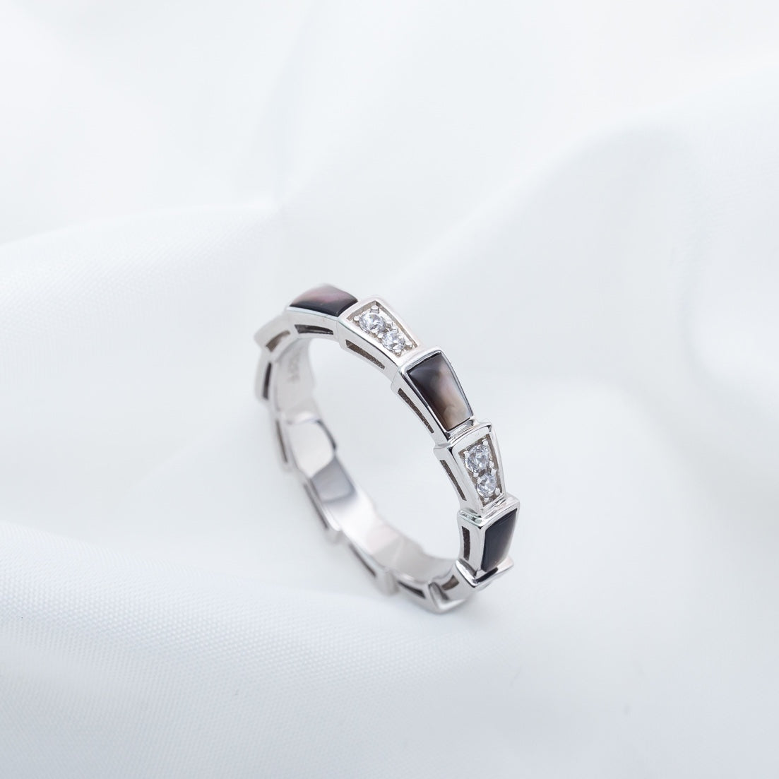 [OLIVIA]SERPENTI RING SILVER  DIAMOND BLACK MOP 3MM