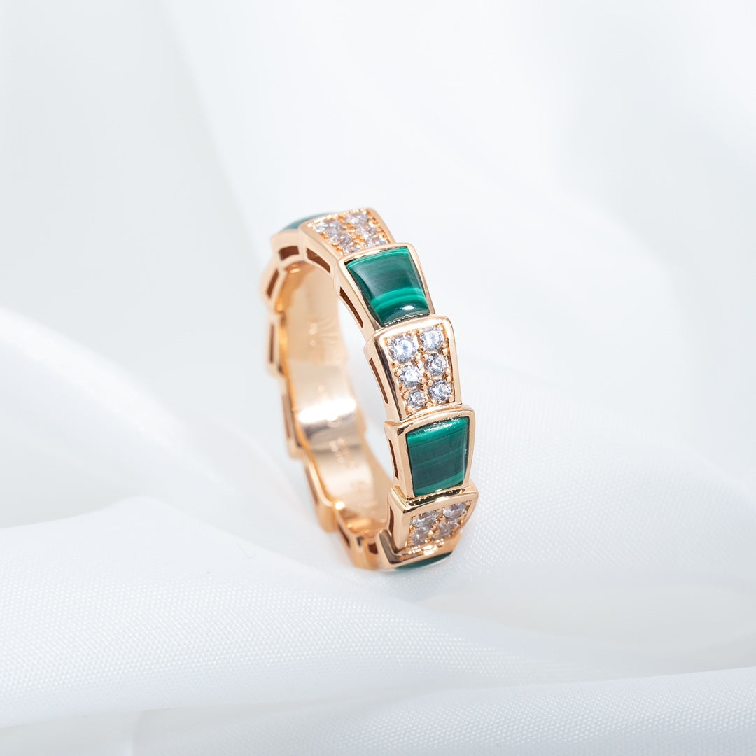 [OLIVIA]SERPENTI RING PINK GOLD MALACHITE DIAMOND PAVED 4MM