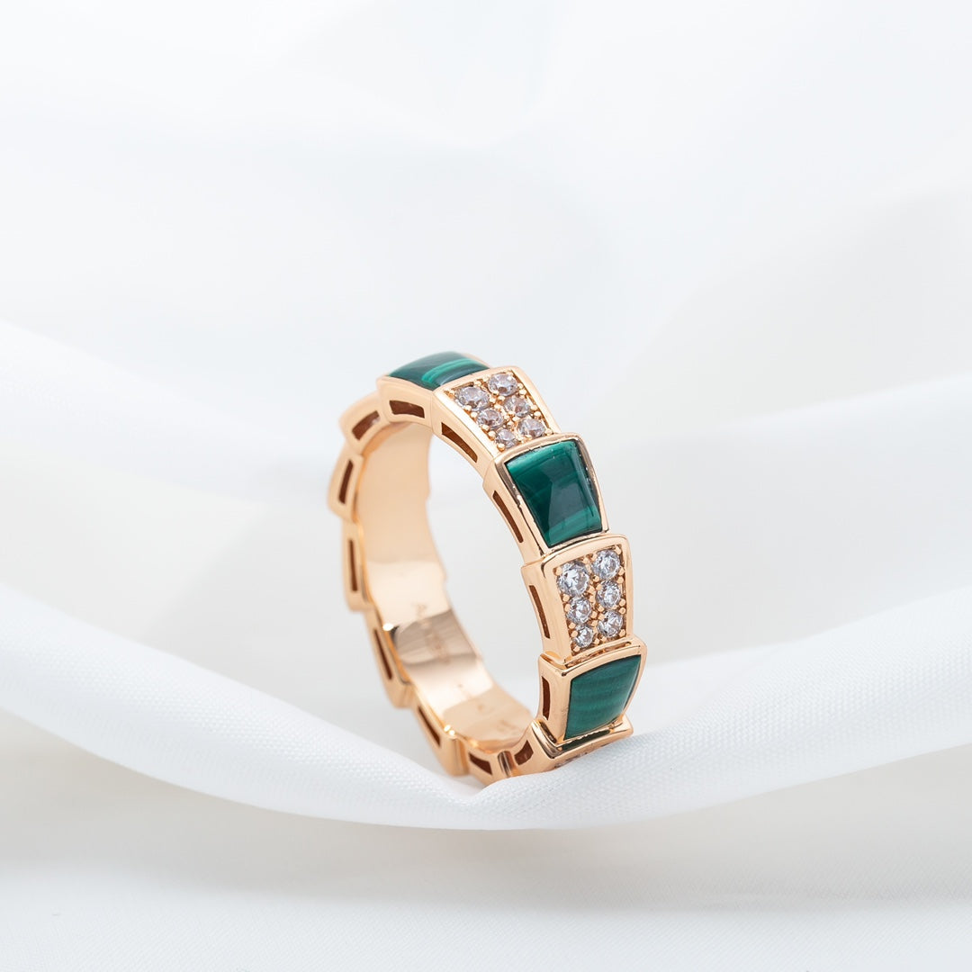 [OLIVIA]SERPENTI RING PINK GOLD MALACHITE DIAMOND PAVED 4MM