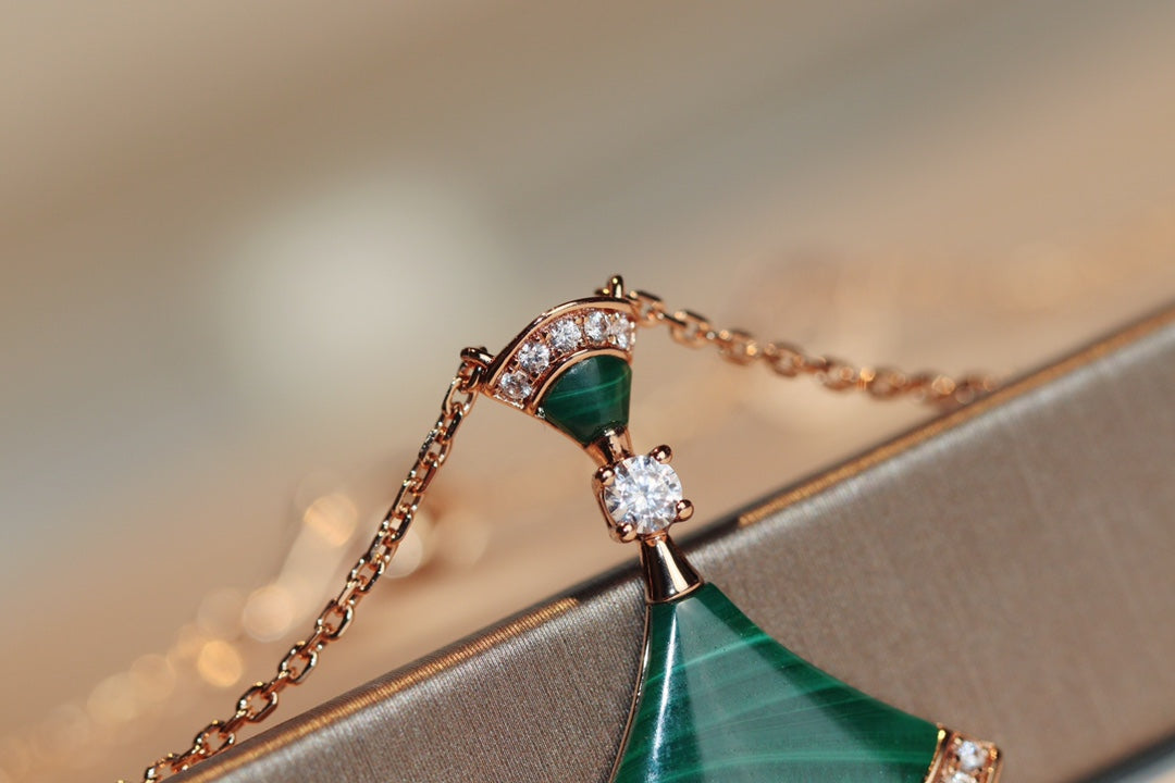 [OLIVIA]DREAM NECKLACE MALACHITE DIAMOND