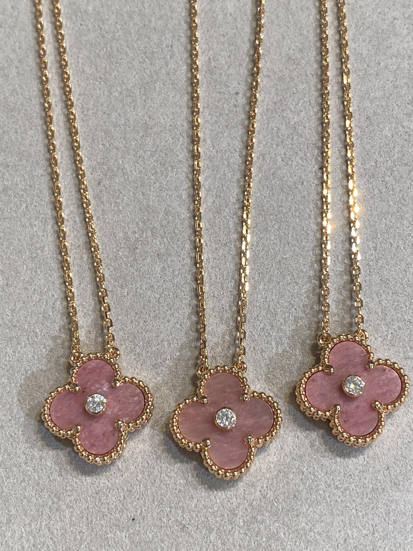 [Olivia Jewelry]CLOVER 15MM DIAMOND RHODONITE NECKLACE