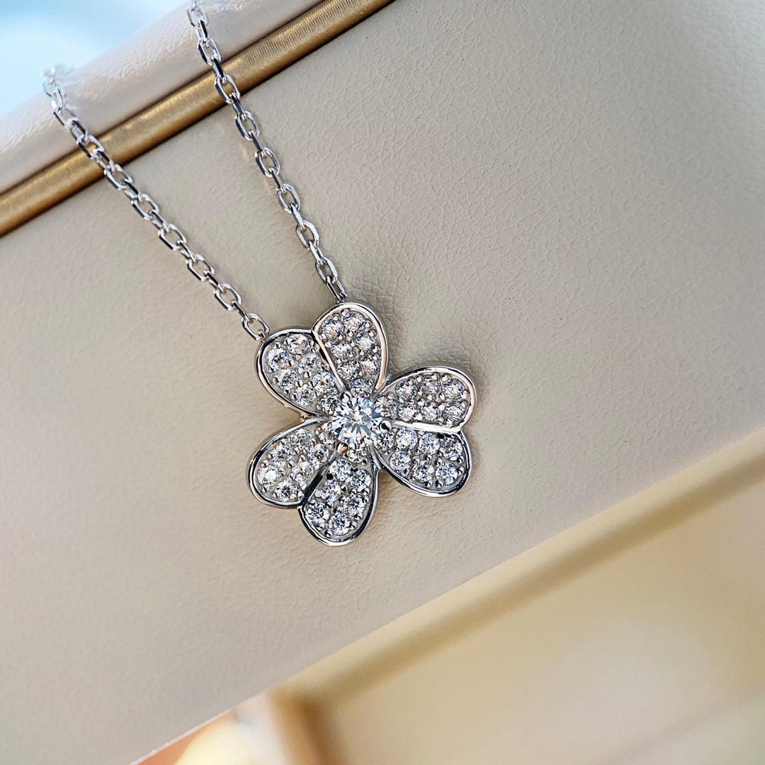 [Olivia Jewelry]CLOVER DIAMOND NECKLACE SILVER