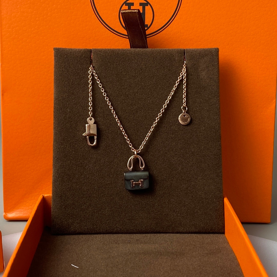 [Olivia Jewelry]CONSTANCE BLACK PEDANT PINK GOLD NECKLACE