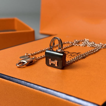 [Olivia Jewelry]CONSTANCE BLACK PEDANT PINK GOLD NECKLACE
