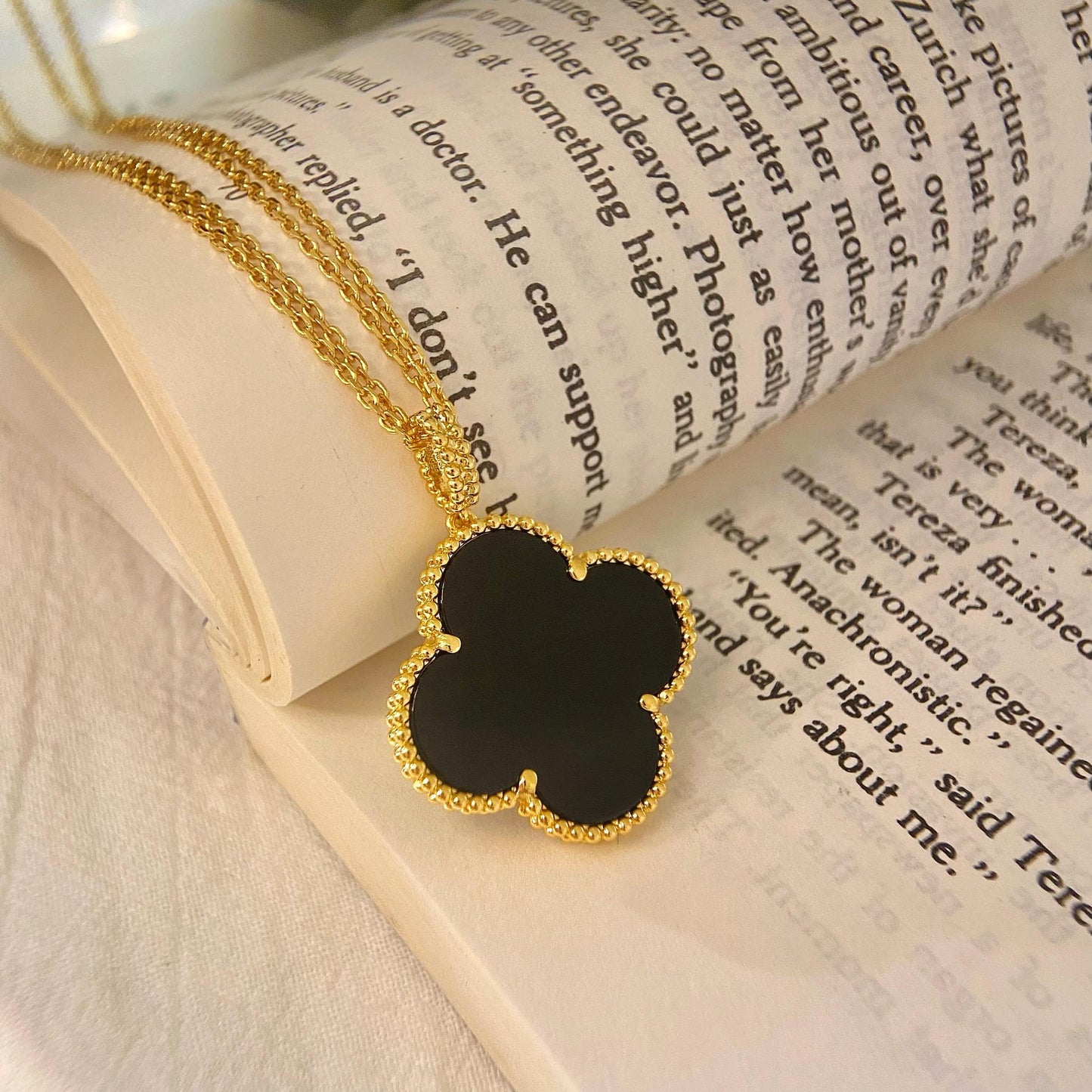 [Olivia Jewelry]CLOVER 25MM NECKLACE GOLD ONYX