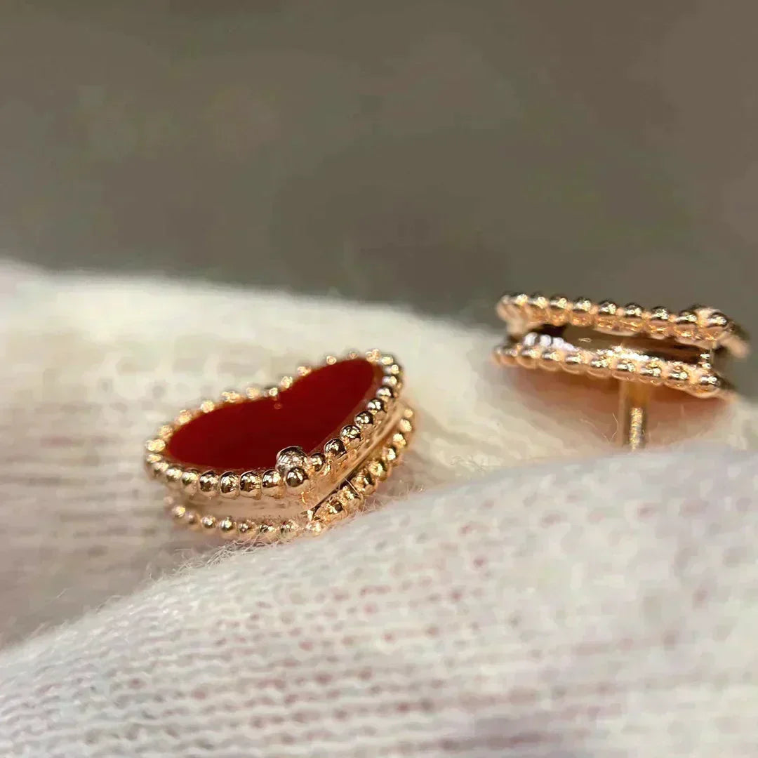 [Olivia Jewelry]HEART CARNELIAN STUD EARRINGS