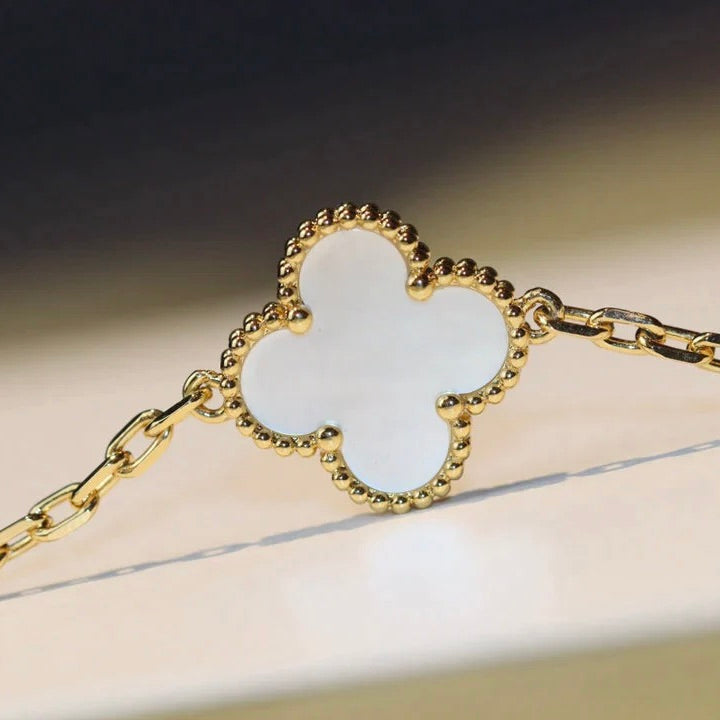 [Olivia Jewelry]CLOVER 20 MOTIFS WHITE MOP NECKLACE