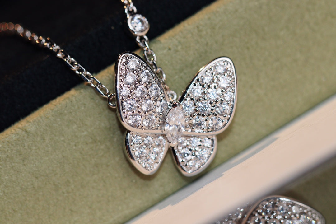 [Olivia Jewelry]BUTTERFLY DIAMOND NECKLACE