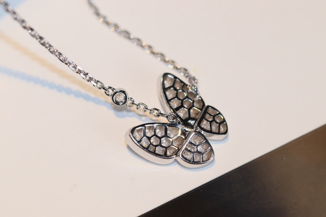 [Olivia Jewelry]BUTTERFLY DIAMOND NECKLACE