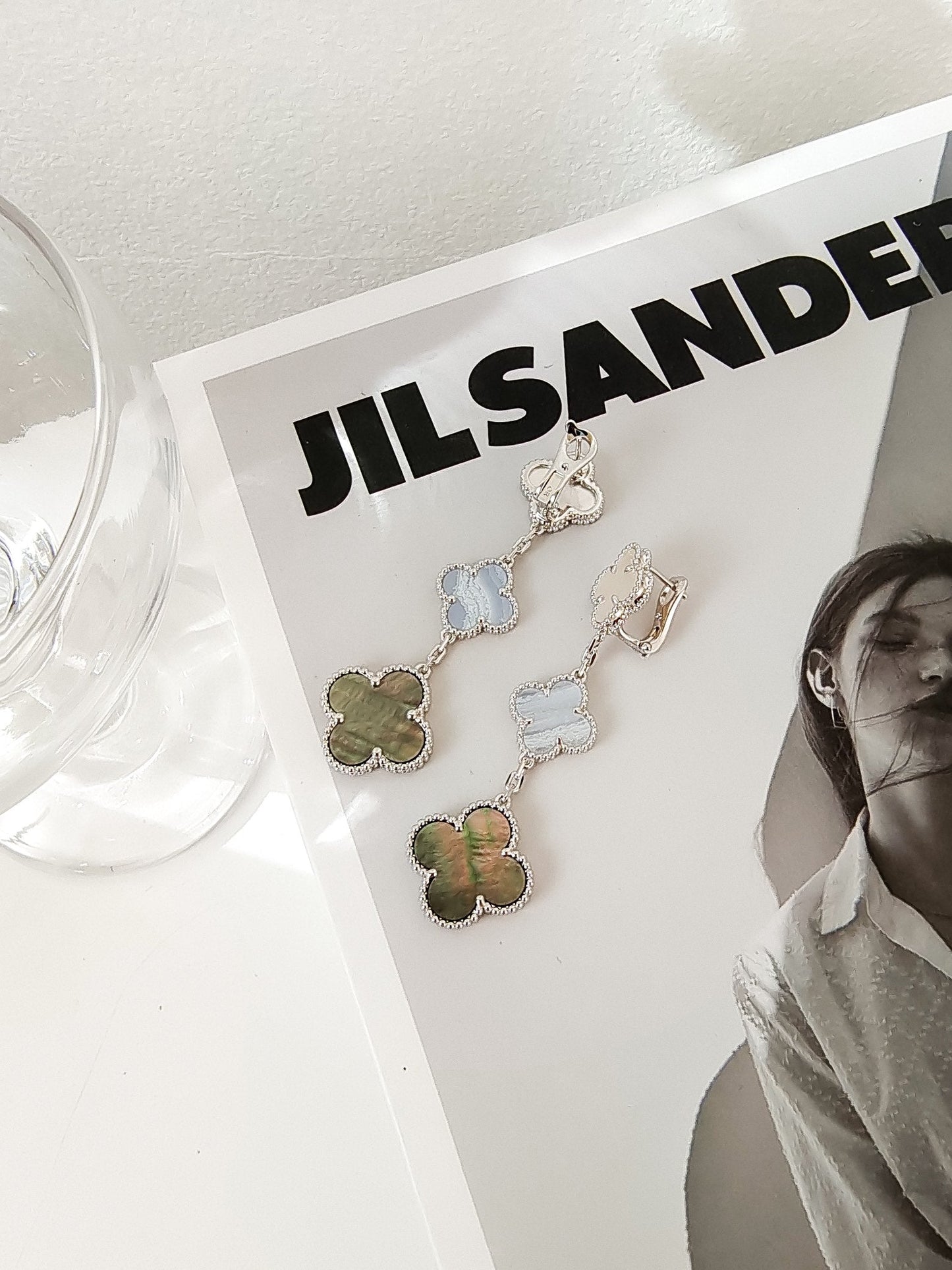 [Olivia Jewelry]CLOVER 3 MOTIFS CHALCEDONY DARK MOP SILVER EARRINGS