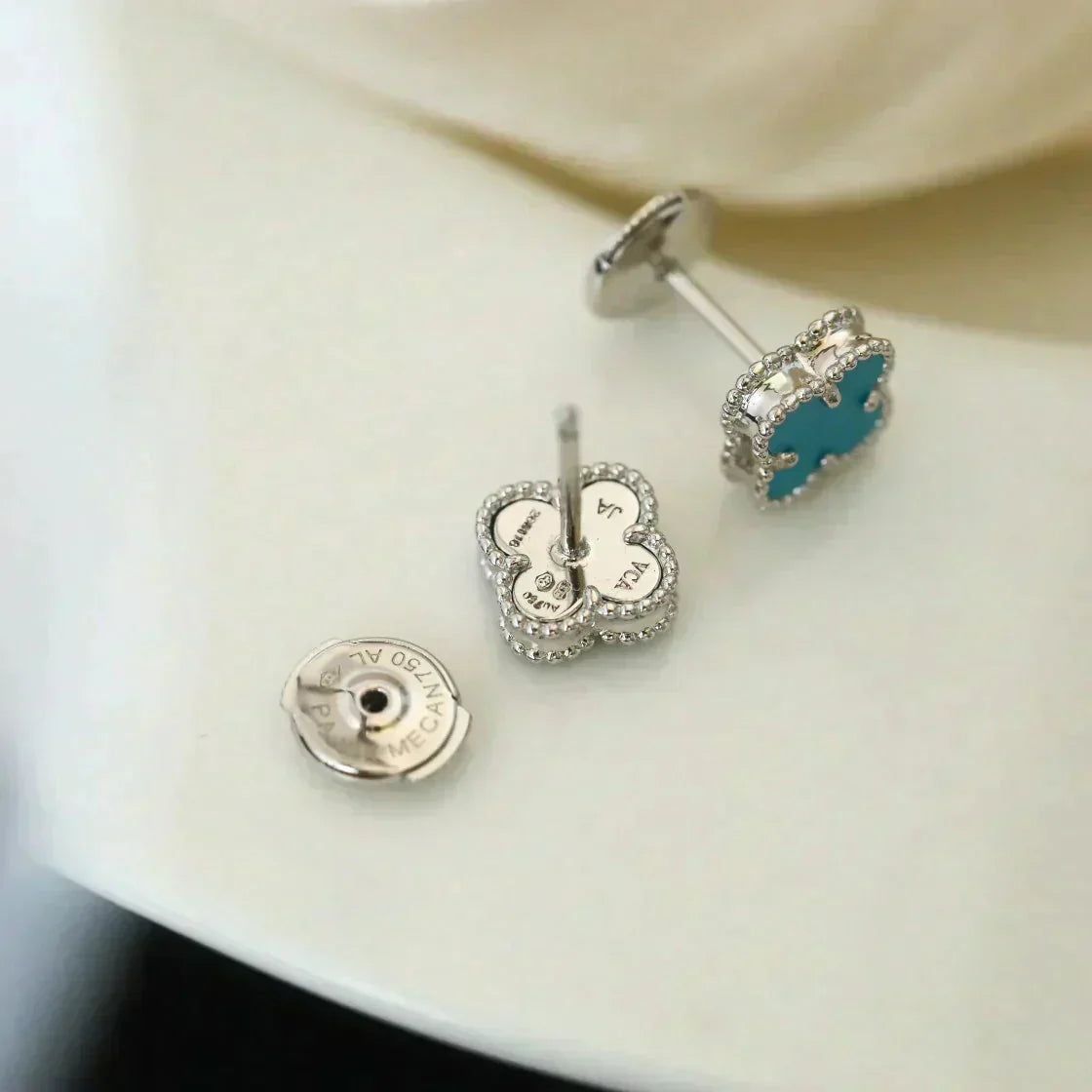[Olivia Jewelry]CLOVER MINI 9.5MM ONYX STUD EARRINGS SILVER
