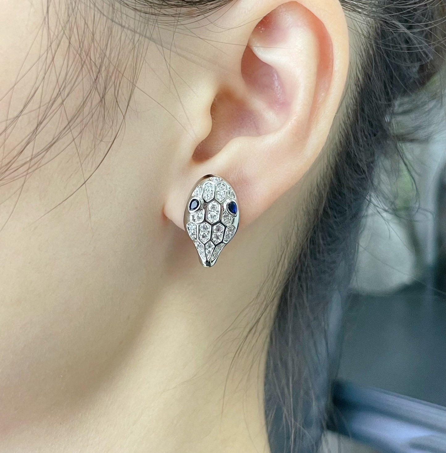 [OLIVIA]SERPENT DIAMOND STUD EARRINGS