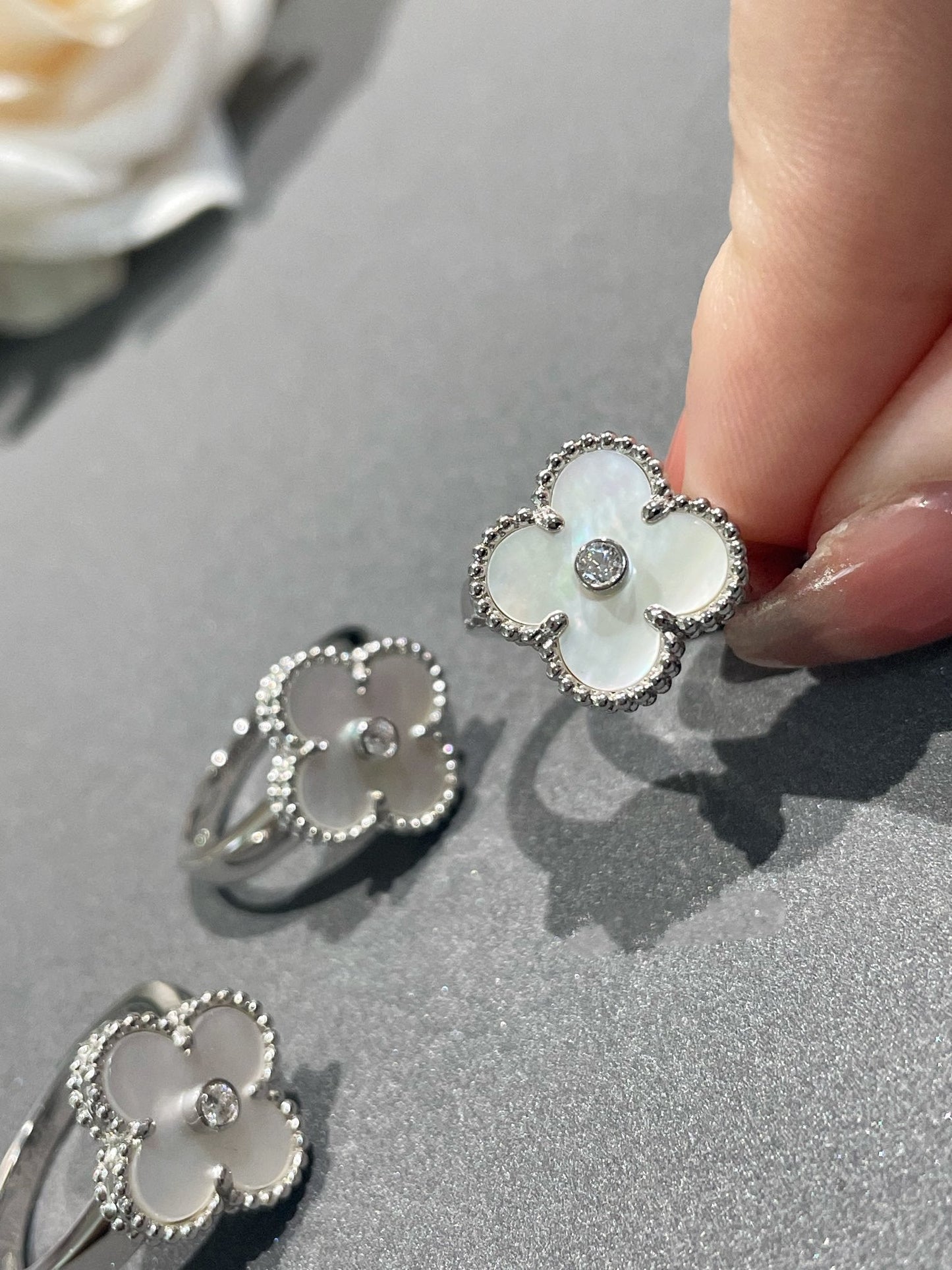 [Olivia Jewelry]CLOVER SILVER MOP DIAMOND RING