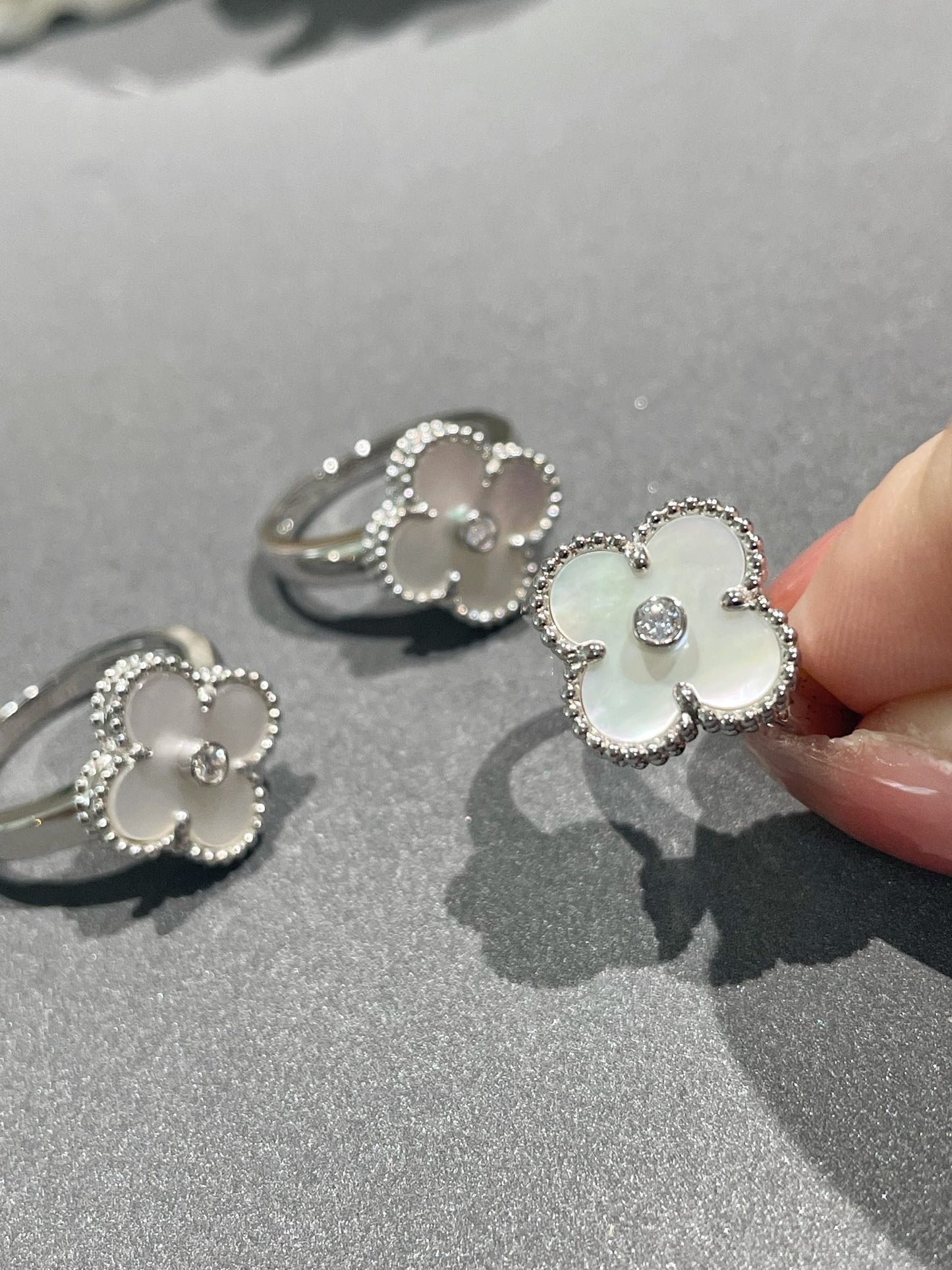 [Olivia Jewelry]CLOVER SILVER MOP DIAMOND RING