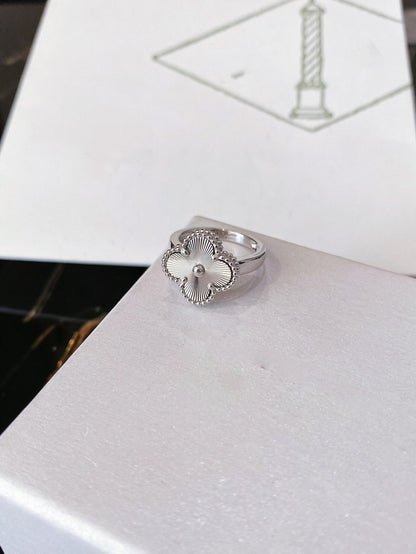 [Olivia Jewelry]CLOVER SILVER RING