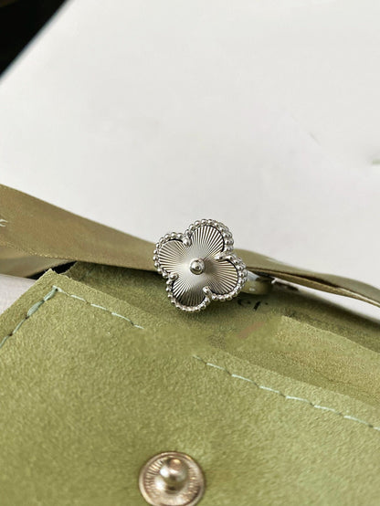 [Olivia Jewelry]CLOVER SILVER RING