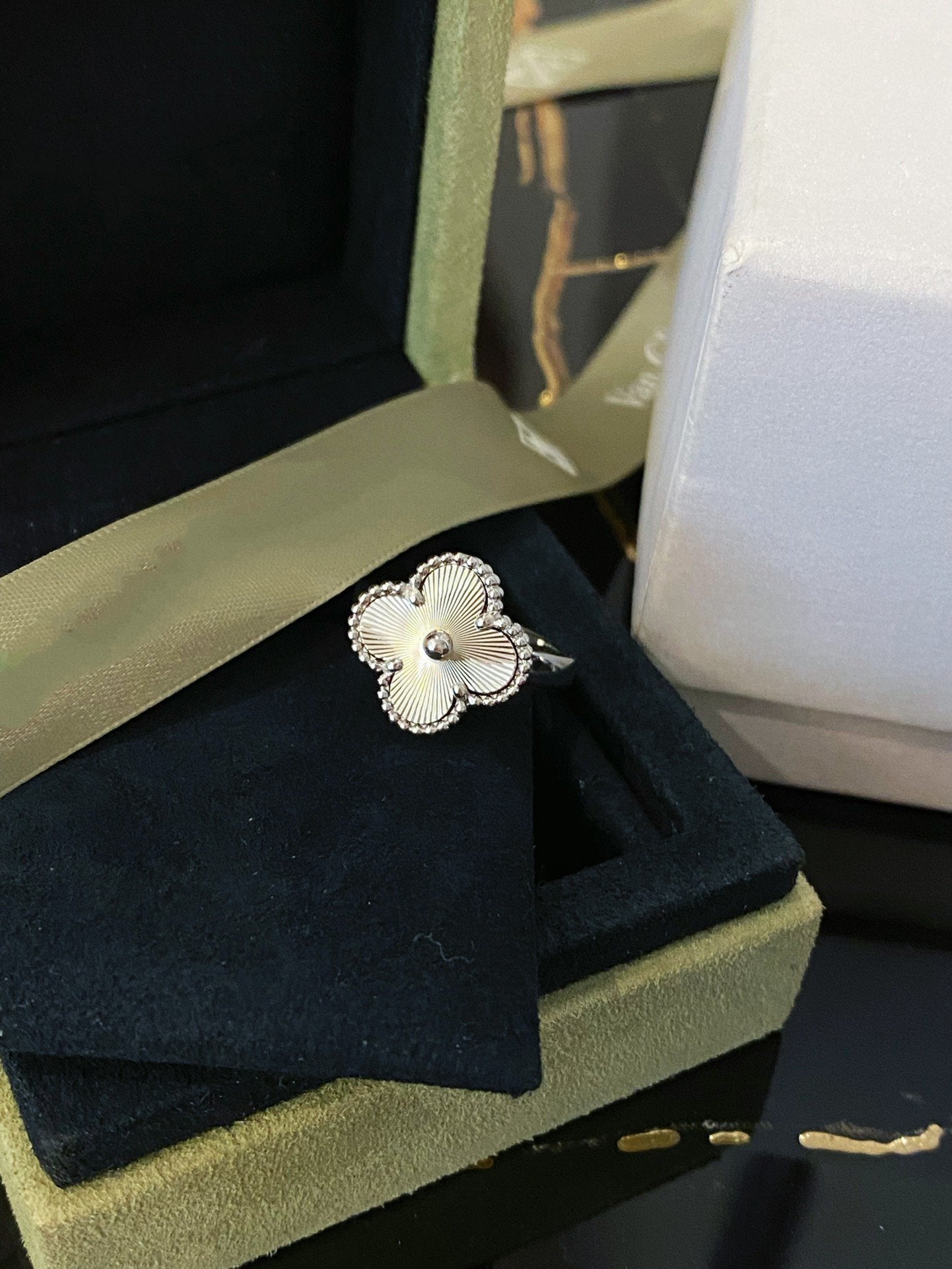 [Olivia Jewelry]CLOVER SILVER RING