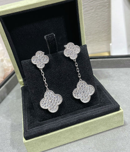[Olivia Jewelry]CLOVER 2 MOTIFS DIAMOND PAVED SILVER EARRINGS