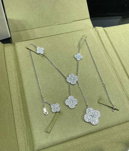 [Olivia Jewelry]CLOVER 6 MOTIF DIAMOND PAVED NECKLACE