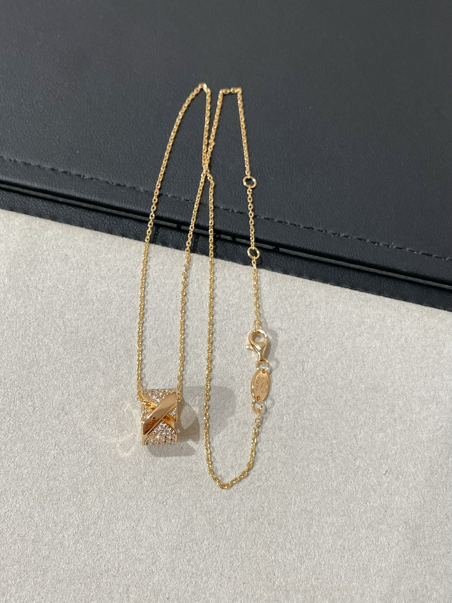 [Olivia Jewelry]LIENS EVIDENCE DIAMOND PAVED NECKLACE