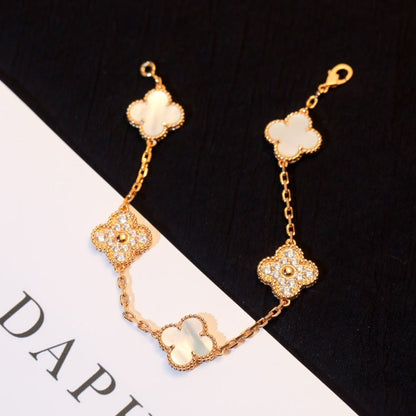 [Olivia JW]CLOVER BRACELET 5 MOTIF WHITE MOP DIAMOND