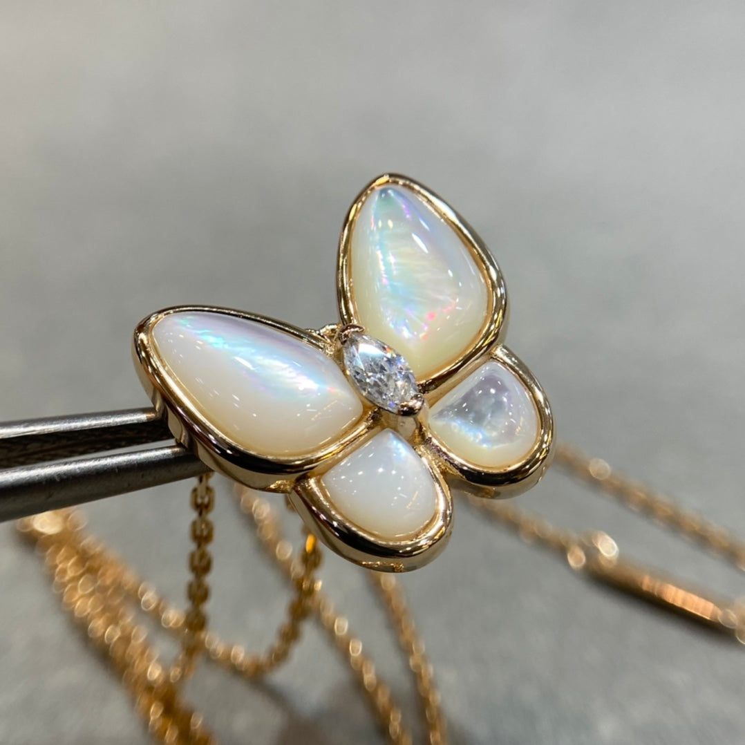[Olivia Jewelry]BUTTERFLY MOP DIAMOND NECKLACE