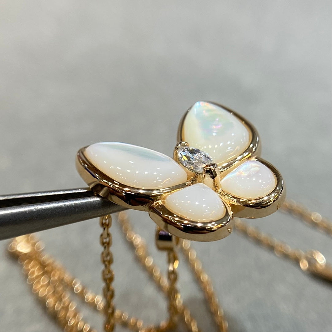 [Olivia Jewelry]BUTTERFLY MOP DIAMOND NECKLACE