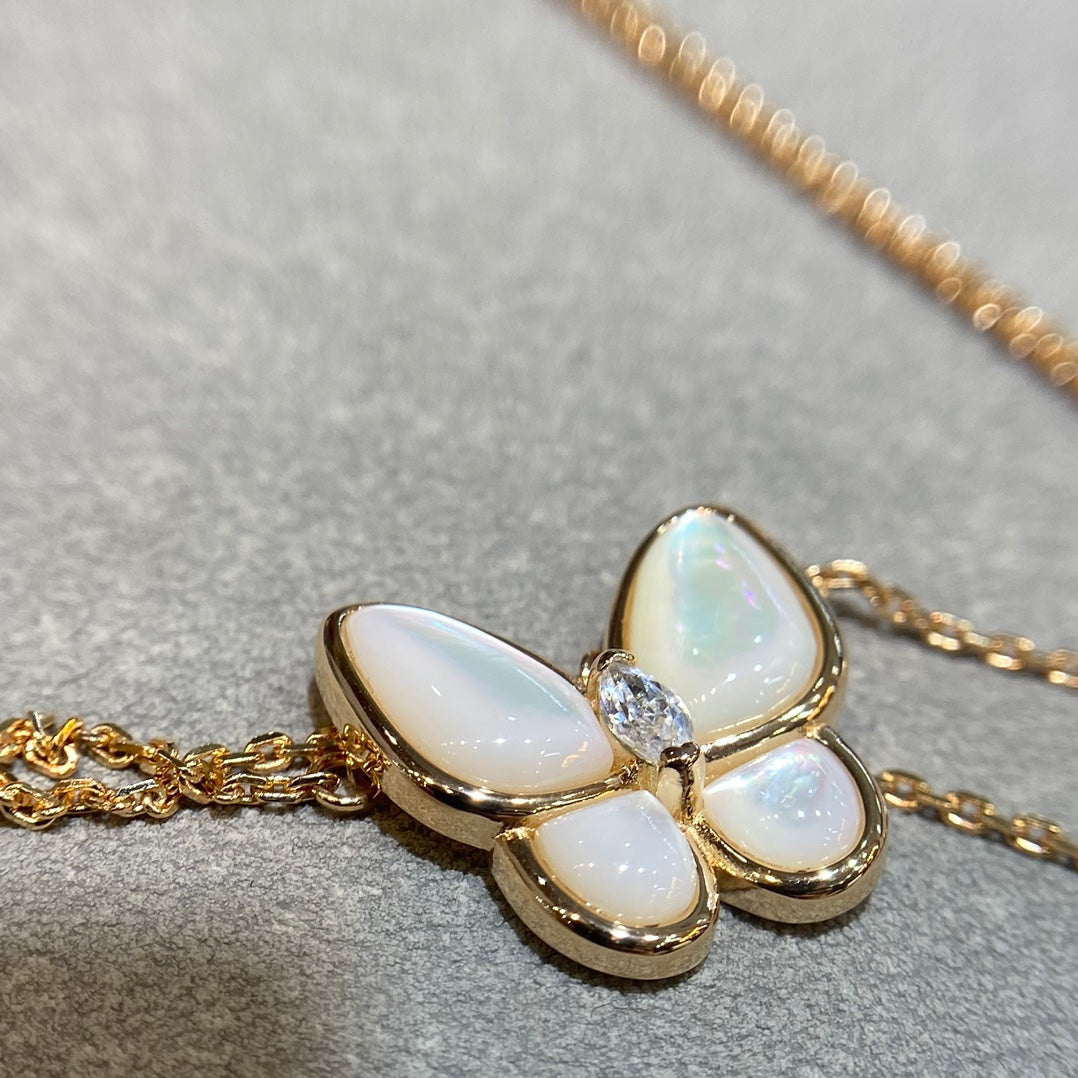 [Olivia Jewelry]BUTTERFLY MOP DIAMOND NECKLACE