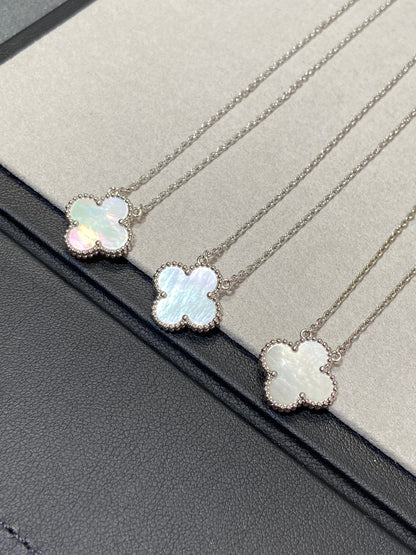 [Olivia Jewelry]CLOVER 15MM MEDIUM WHITE MOP NECKLACE