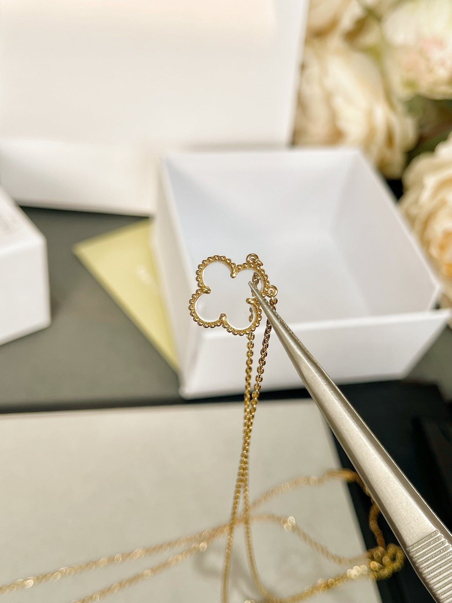 [Olivia Jewelry]CLOVER ROCK CRYSTAL ROSE GOLD NECKLACE