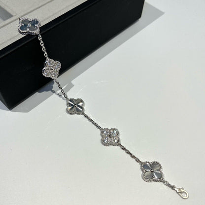 [Olivia JW]CLOVER 5 MOTIF SILVER DIAMOND BRACELET