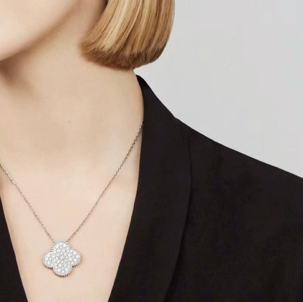 [Olivia Jewelry]CLOVER 25MM LARGE PENDANT DIAMOND PAVED SILVER NECKLACE