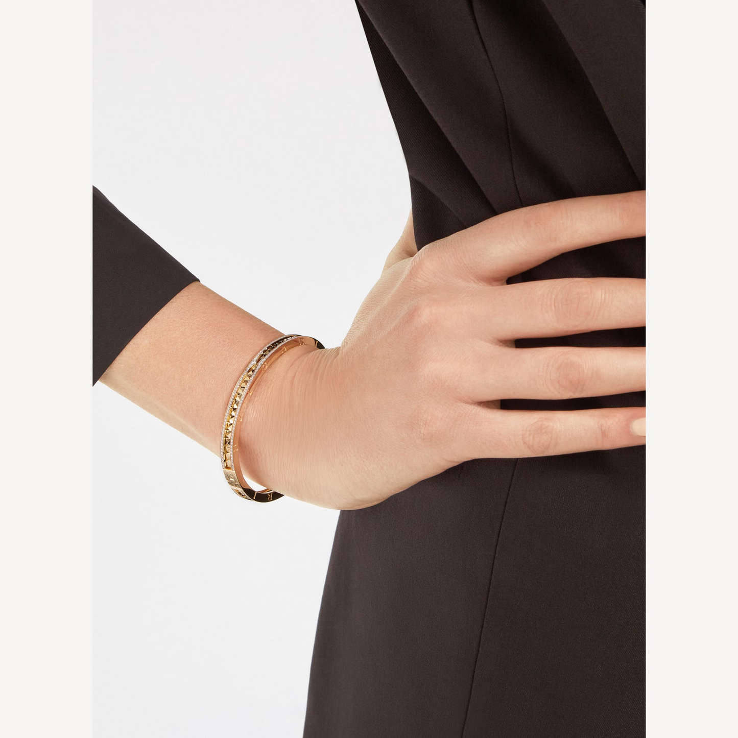 [OLIVIA]ZERO 1 SPIRAL AND PAVED DIAMOND GOLD BRACELET