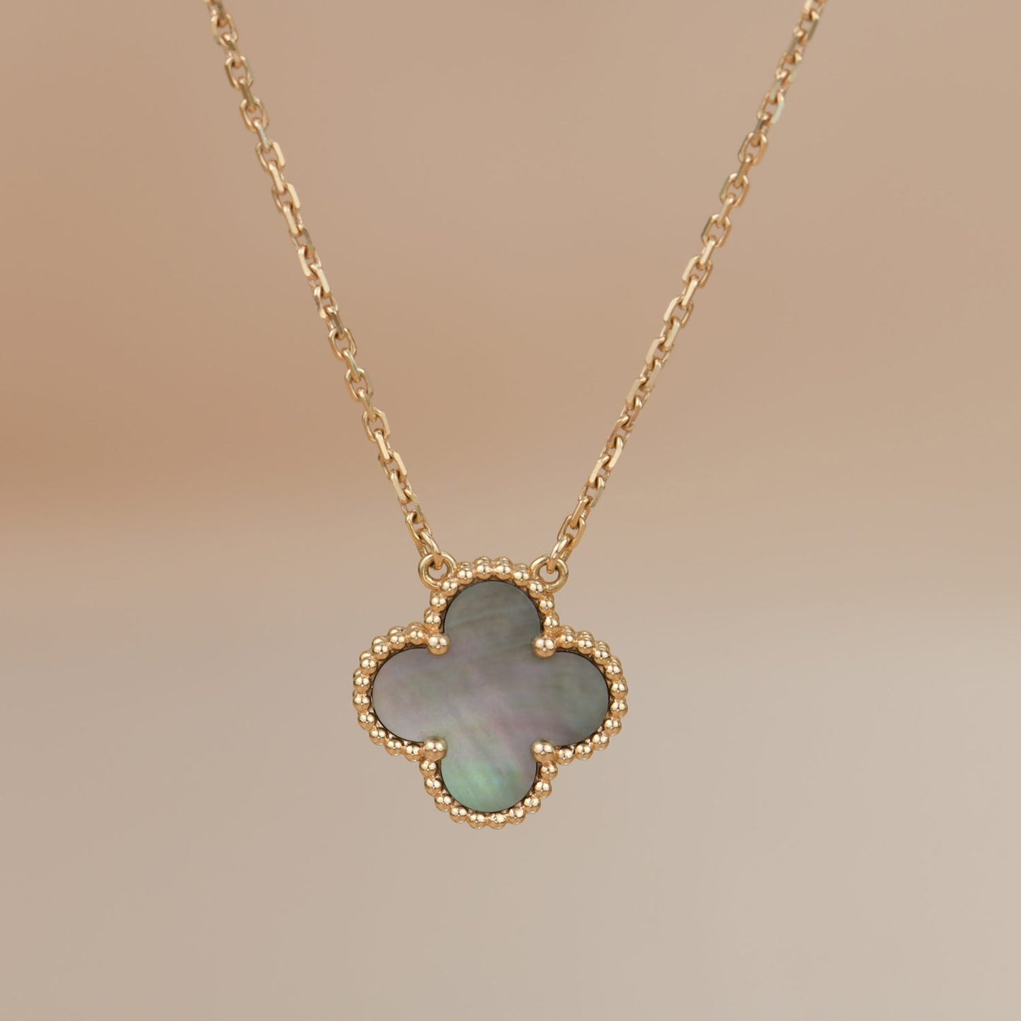 [Olivia Jewelry]CLOVER 15MM  GRAY MOTHER OF PEARL NECKLACE