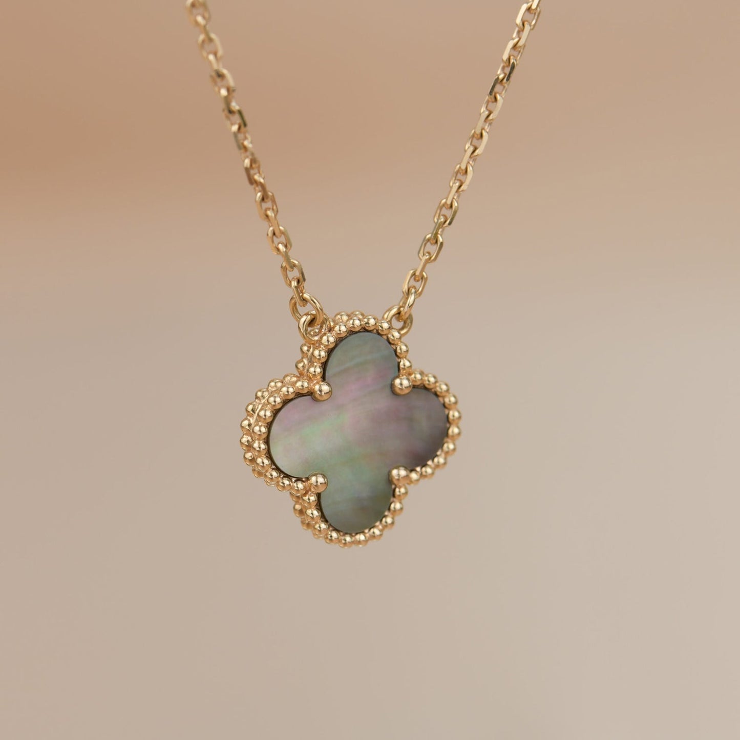 [Olivia Jewelry]CLOVER 15MM  GRAY MOTHER OF PEARL NECKLACE